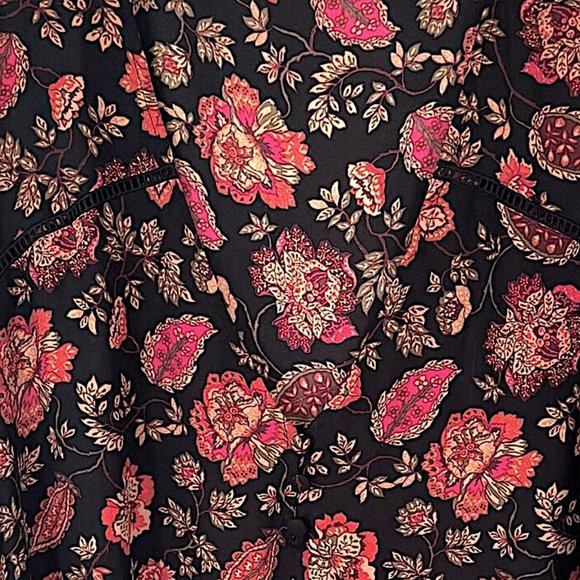 Maurices Black Floral Tunic Top Blouse - Plus Size 4 - Picture 5 of 8